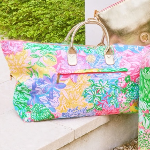 Lilly Pulitzer Colorful Floral Weekender Bag - Picture 2 of 5